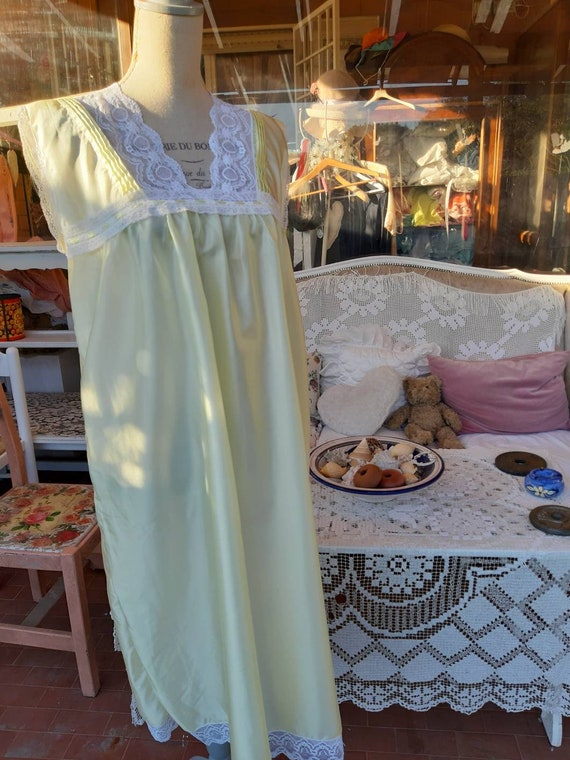 Nightgown 40s bridal shabby chic vintage yellow s… - image 6