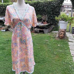 Vintage nightgown flowers wedding woman romantic woman nightgown wedding flowers orange pink green psychedelic 50s cheerful lingerie image 4