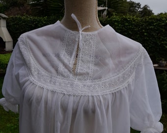 Shabby chic vintage mousseline de soie chemise années 50 nuit de rêve chemise de nuit blanche Chemise femme mariée lingerie
