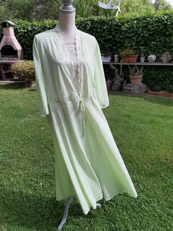 Dressing gown delicate green vintage 40s shabby c… - image 4