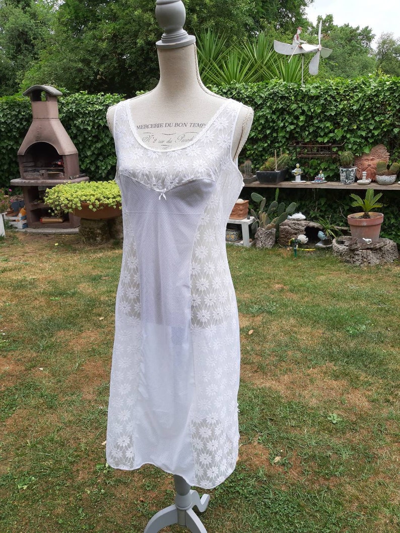 Nightgown lingerie woman white lace under 60s vintage