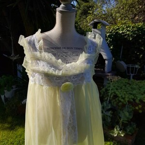Yellow nightgown vintage 40s Marie Antoinette style nightgown bride wedding shabby chic cloud romantic ITALIAN fashion doll style image 3