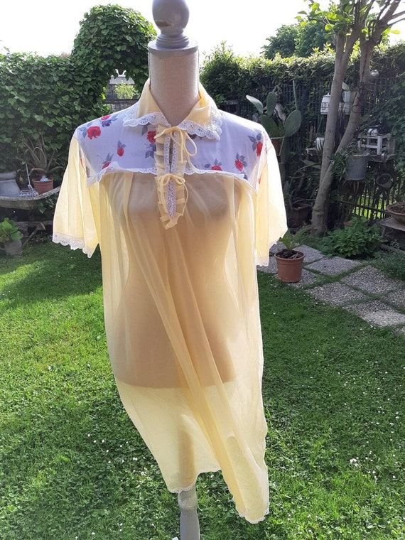 Shabby chic nightdress vintage 40s veil nude yell… - image 2