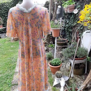 Vintage nightgown flowers wedding woman romantic woman nightgown wedding flowers orange pink green psychedelic 50s cheerful lingerie image 9