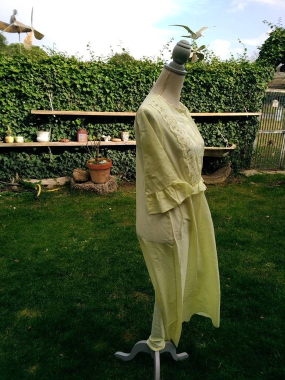 Shabby chic vintage yellow wedding nightgown Yell… - image 9