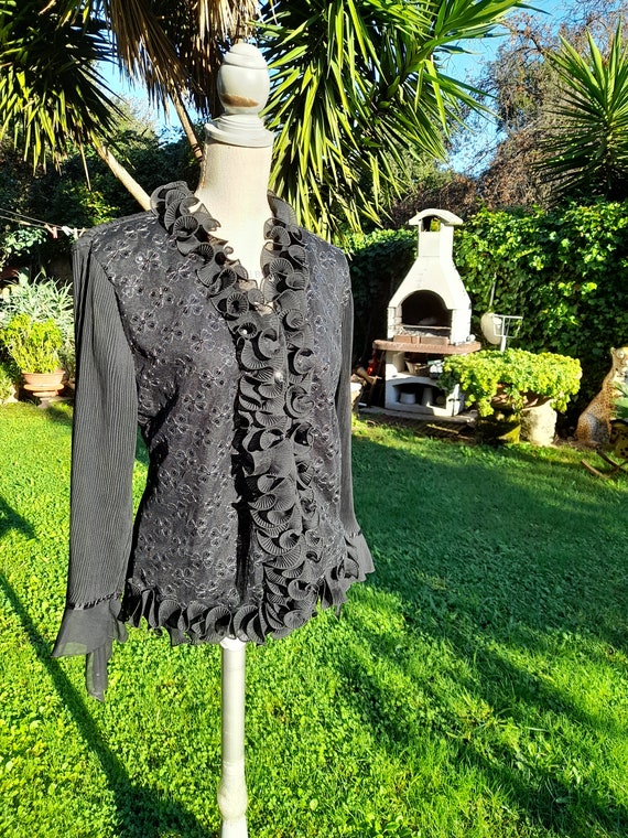 Chemise chemisier chemisier femme noir a volants chic gothique fonce femme tunique chic a volants plissee robe noire femme annees 80 Halloween Etsy France