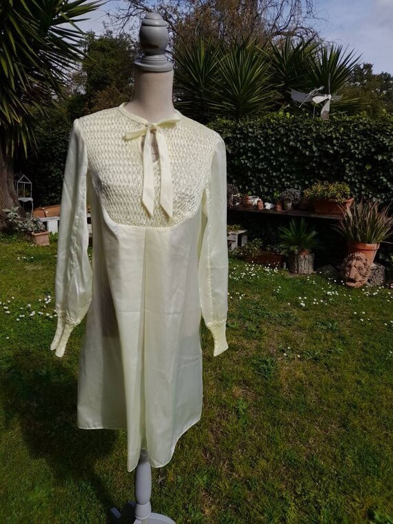 Pale yellow nightgown shabby chic vintage 50s dre… - image 2