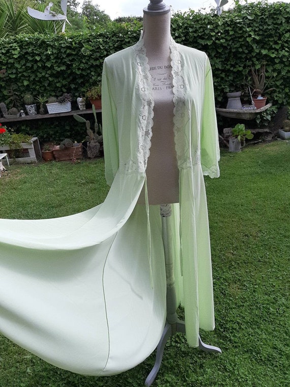 Dressing gown delicate green vintage 40s shabby c… - image 1