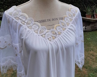 Shabby chic nightdress vintage white gold lace sensual sexy nightgown woman White gold lace vintage bride honeymoon chic