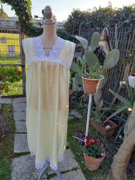 Nightgown 40s bridal shabby chic vintage yellow s… - image 4