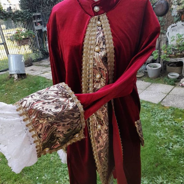 Historical costume reproduction 18th century for men Elizabethan carnival costume masked ball velvet red wine