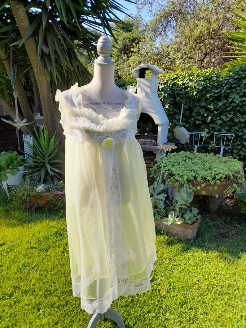 Yellow nightgown vintage 40s Marie Antoinette style nightgown bride wedding shabby chic cloud romantic ITALIAN fashion doll style image 10