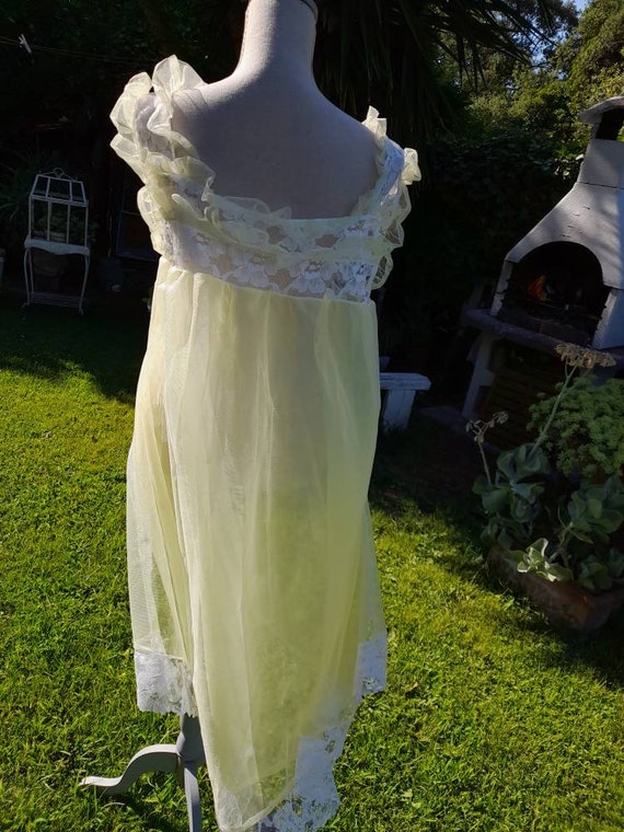 Yellow nightgown vintage 40s Marie Antoinette sty… - image 7