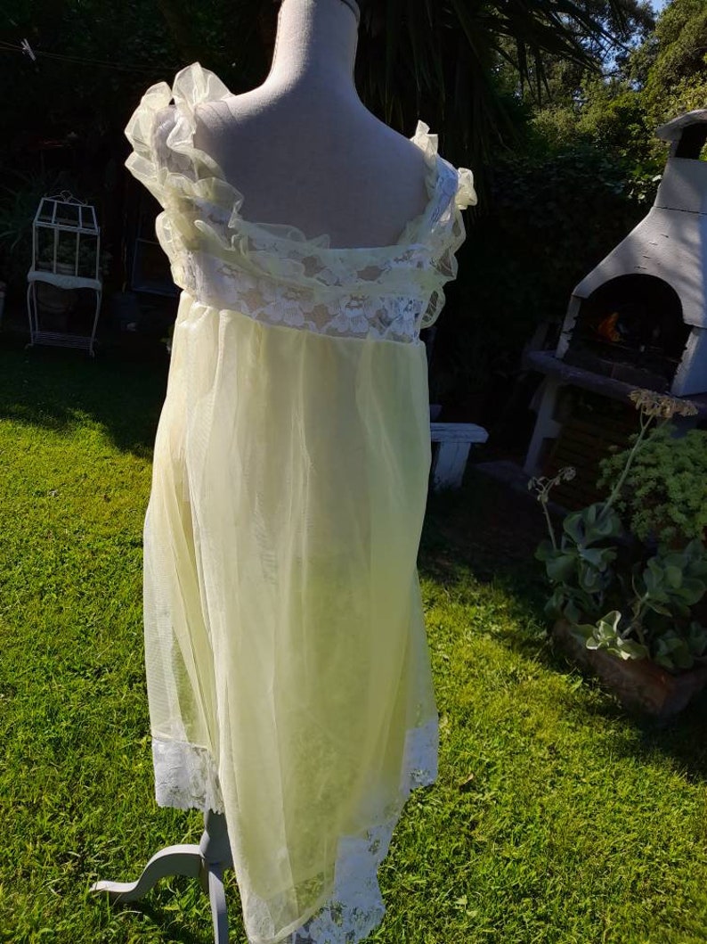 Yellow nightgown vintage 40s Marie Antoinette style nightgown bride wedding shabby chic cloud romantic ITALIAN fashion doll style image 7