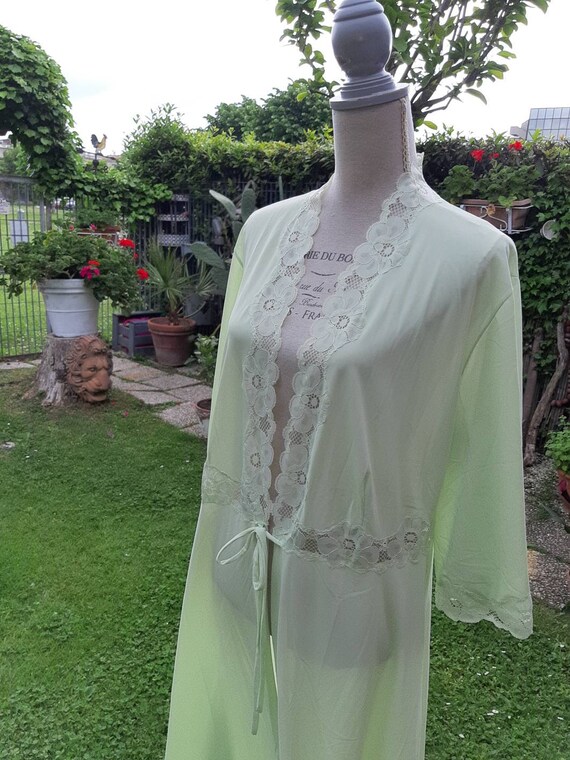 Dressing gown delicate green vintage 40s shabby c… - image 7