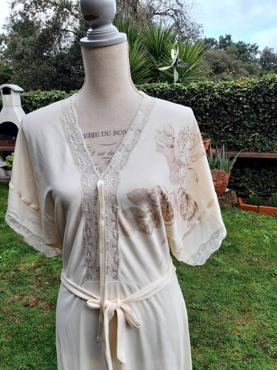 Shabby chic beige nightdress vintage 80s made in … - image 7