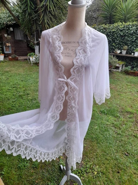 White robe vintage 40s shabby chic tulle chiffon … - image 2