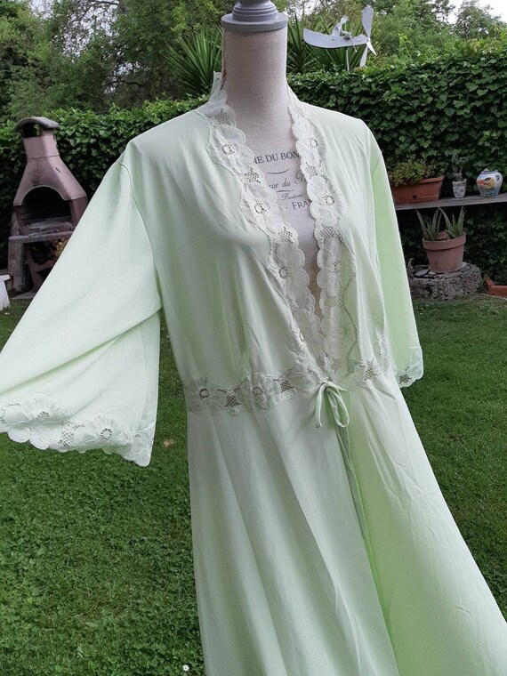 Dressing gown delicate green vintage 40s shabby c… - image 2