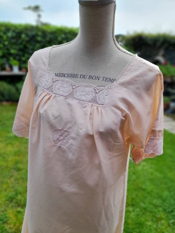 Vintage 50s salmon pink nightgown grandmother's l… - image 1