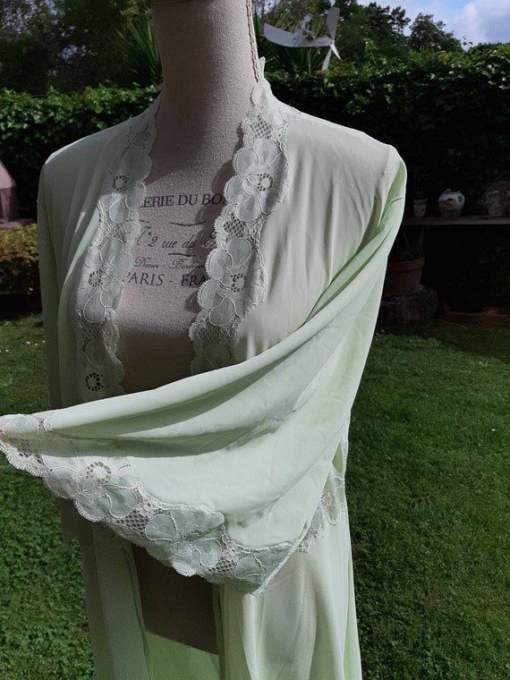 Dressing gown delicate green vintage 40s shabby c… - image 3