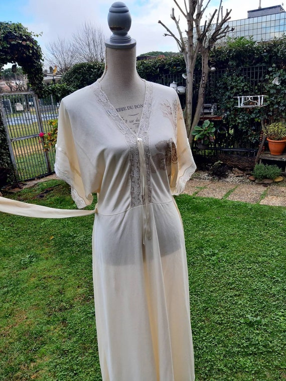 Shabby chic beige nightdress vintage 80s made in … - image 8