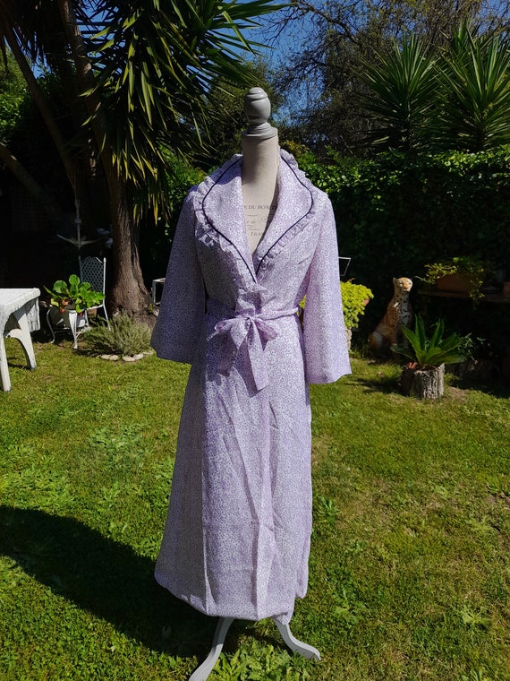 Vintage dressing gown 70s purple floral delicate … - image 6