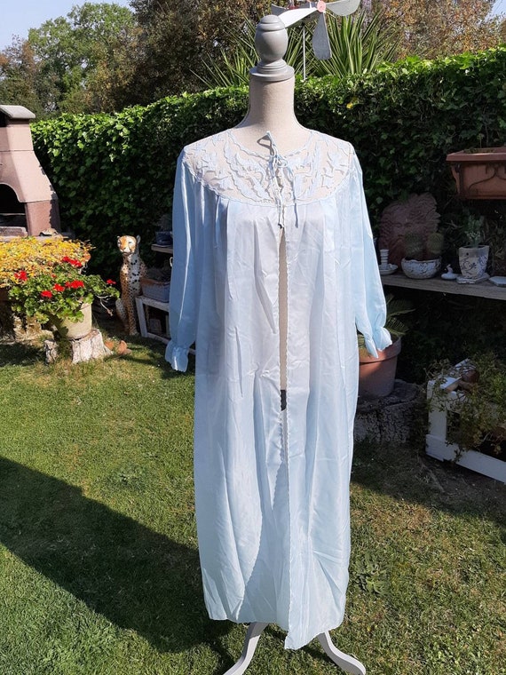 Light blue robe vintage shabby chic lace dressing… - image 10