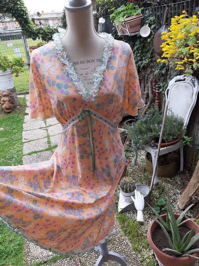 Vintage nightgown flowers wedding woman romantic woman nightgown wedding flowers orange pink green psychedelic 50s cheerful lingerie image 1