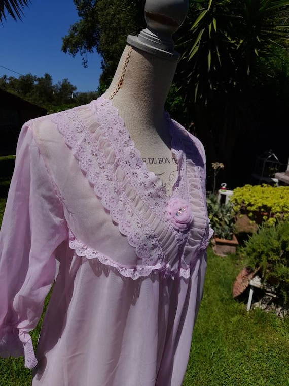 Nightgown candy pink shabby chic vintage pink lac… - image 2