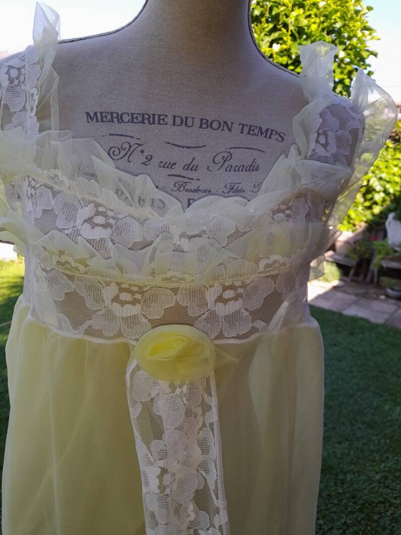 Yellow nightgown vintage 40s Marie Antoinette style nightgown bride wedding shabby chic cloud romantic ITALIAN fashion doll style image 6