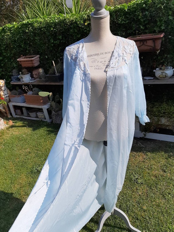Light blue robe vintage shabby chic lace dressing… - image 5