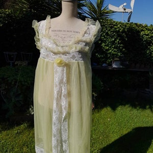 Yellow nightgown vintage 40s Marie Antoinette style nightgown bride wedding shabby chic cloud romantic ITALIAN fashion doll style image 4