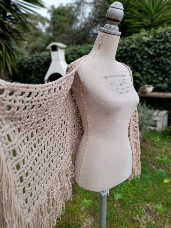 Beige shawl old Shawl vintage 70s women's stole w… - image 7