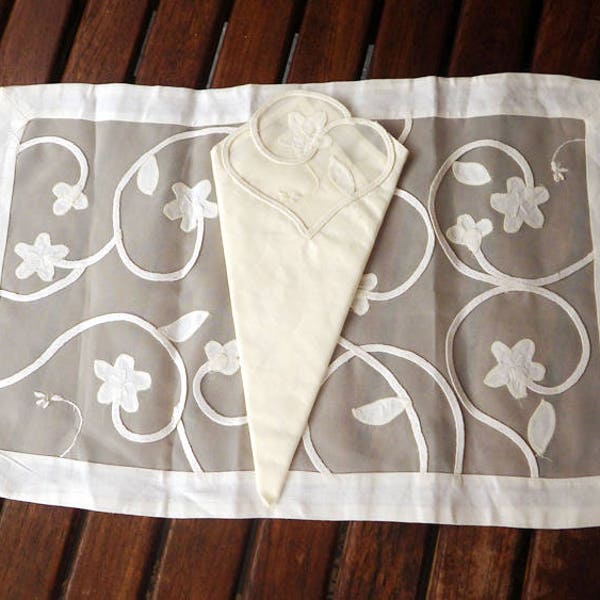 Beautiful Vintage Embroidered Placemat and Napkin, Unique Elegant Vintage Linen, Embroidered Silk Placemat Napkin Set, See-Through Napkins