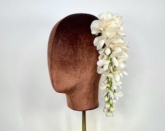 Ivory Wisteria Cascade
