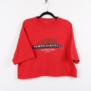 Vintage 90s North Dakota State College Of Science Wild Cats Basketball Red Graphic Cropped Tee University Reworked Crop Top Size XL