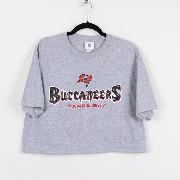 Vintage 90s Tampa Bay Buccaneers Gray NFL Graphic Print Cropped Tee National Football League Reworked Crop Top T-shirt Size Large