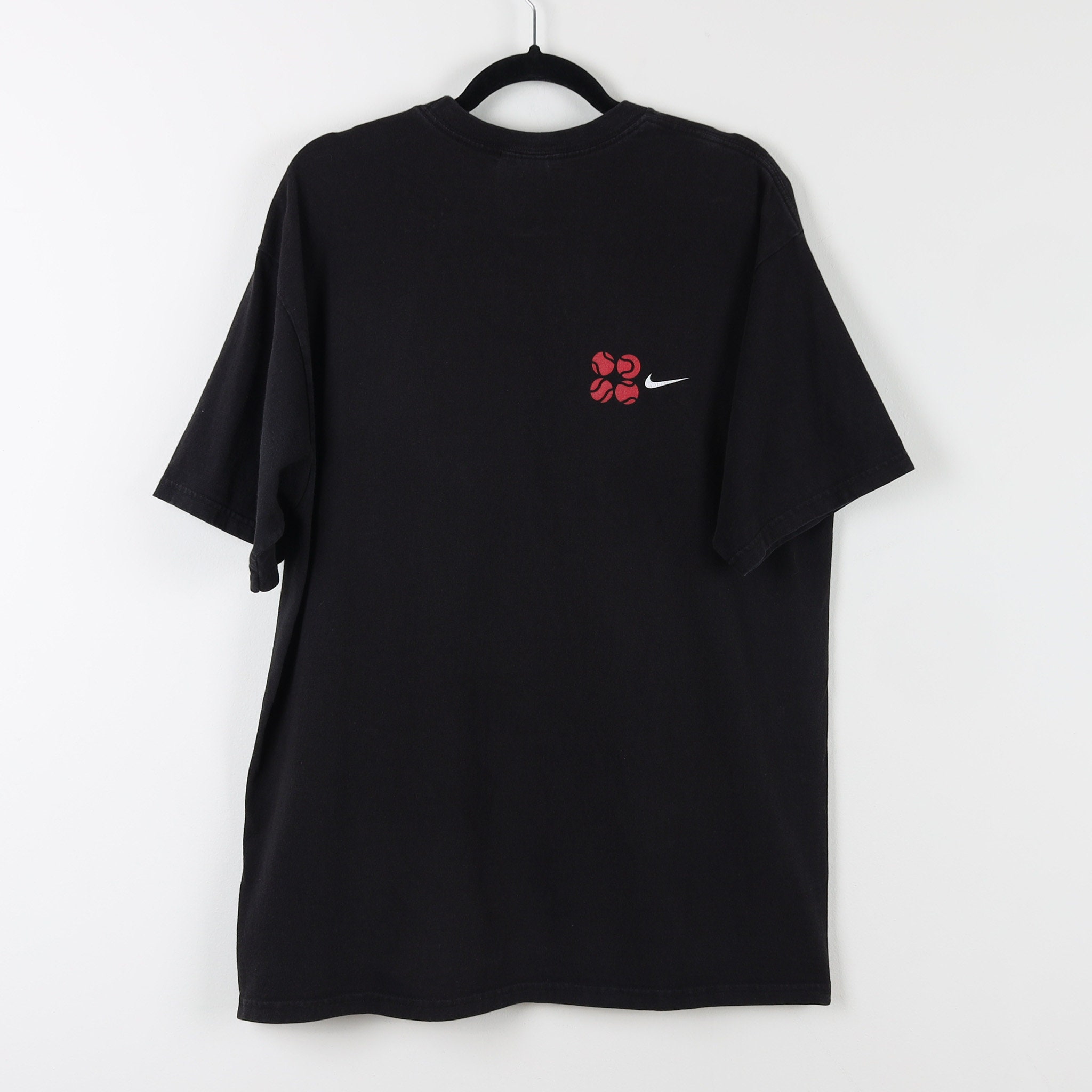 Vintage Y2K Nike Tennis Silver Tab Black Graphic T-shirt