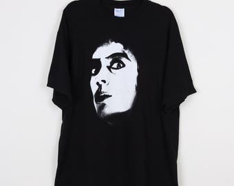 Vintage Y2K Rare The Rocky Horror Picture Show Frank Tim Curry Face Broadway Black & White Graphic Print Scary Goth Gothic T-shirt Size XL