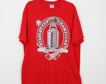 Vintage Y2K Stanley Cup Champions 2002 Detroit Red Wings Red Graphic Print Tee NHL Hockey Athletic Sports T-shirt  Size XL