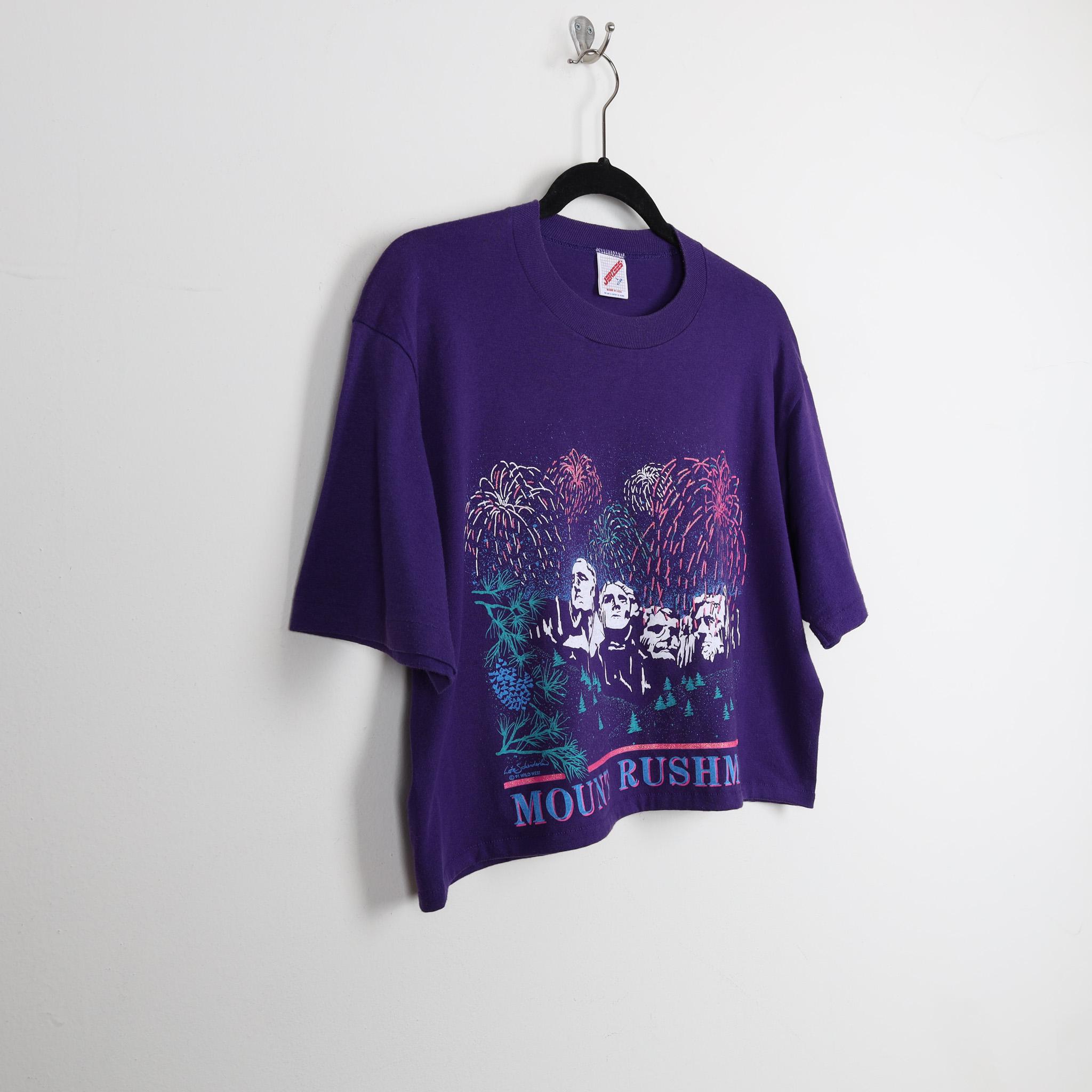 Vintage 90s Mount Rushmore Fireworks Purple Graphic Print