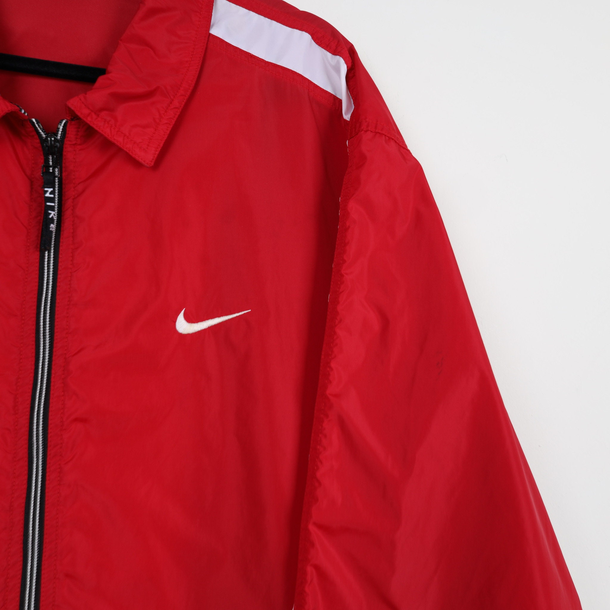 Vintage 90s NIKE Red Spring Windbreaker Jacket Full Zip Long Vintage 90s NIKE Red Spring Windbreaker Jacket Full Zip Long