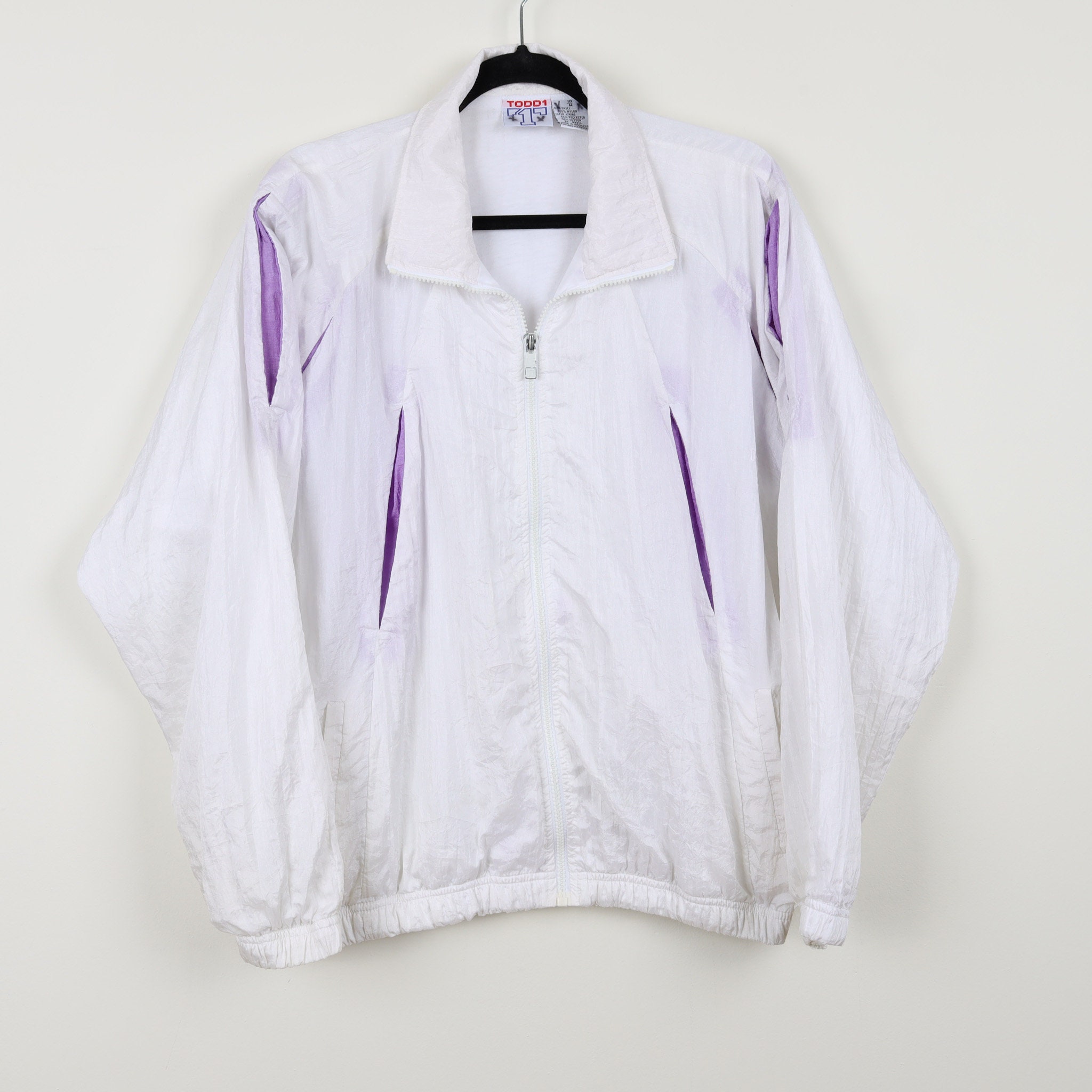 Vintage 90s White W/ Purple Detail Windbreaker Zip up Vintage 90s White W/ Purple Detail Windbreaker Zip up
