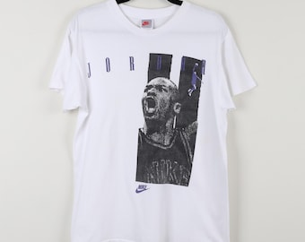 Vintage 90s NIKE Michael Jordan NBA Basketball White Graphic Print T-shirt Athletic Sports Single Stitch T-shirt Size Medium