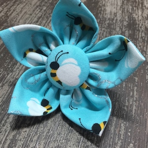 BLUE BUMBLE BEE / Collar Attachment & Accessory for Dogs and Cats