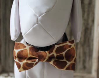 Bow Tie or Flower Collar Attachment & Accessory for Dogs and Cats / Giraffe Pattern