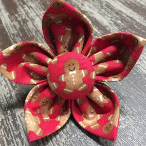 CHRISTMAS GINGERBREAD MEN / Collar Attachment & Accessory for Dogs and Cats