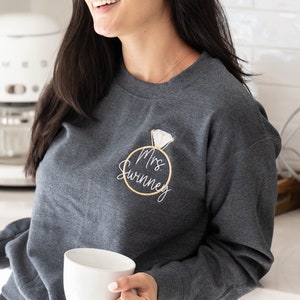 Engagement Gift, Personalized Future Mrs Sweatshirt, Bride to Be Gift, Bride Sweatshirt, Bridal Shower Gift for Bride