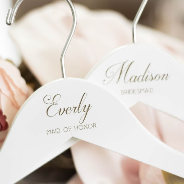 Set of 7 Personalized Bridesmaid Hangers, Wedding Dress Hanger, Engraved Bridesmaid Hanger