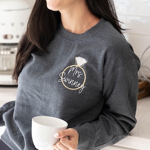 Engagement Gift, Personalized Future Mrs Sweatshirt, Bride to Be Gift, Bride Sweatshirt, Bridal Shower Gift for Bride